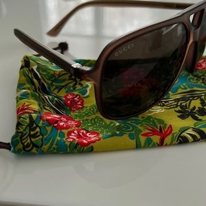 Gucci polarized glasses